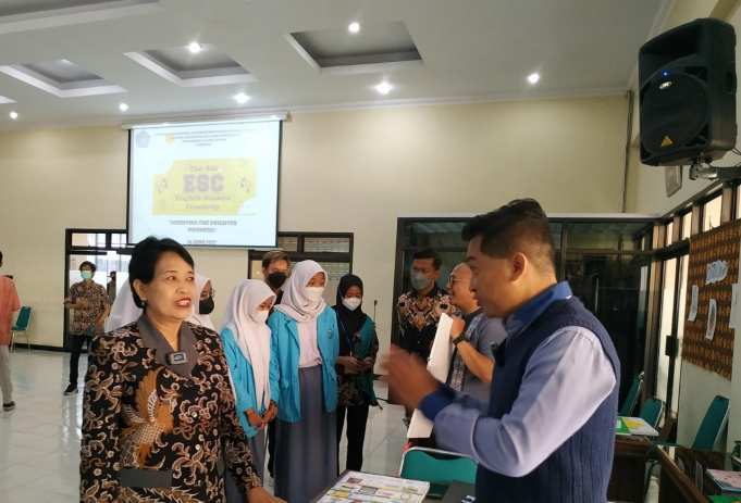 Ajang Kreativitas Mahasiswa “The 6th ESC” Prodi PBI UNISRI