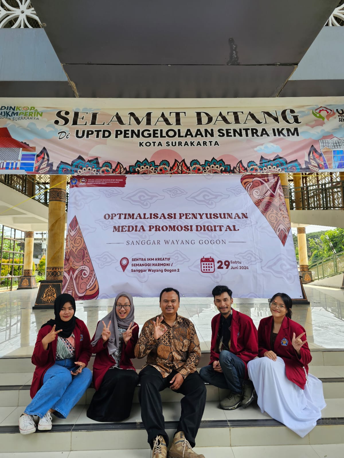 Optimalisasi Penyusunan Media Promosi Digital di Sanggar Wayang Gogon, Semanggi, Surakarta